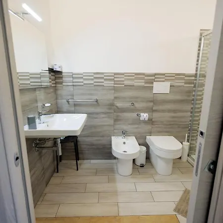 Fuori Rotta Konukevi Avola