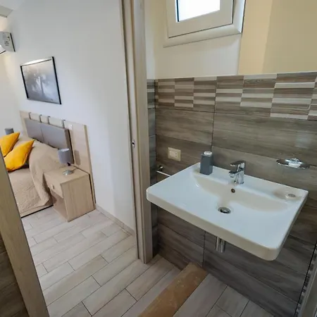 Konukevi Fuori Rotta Avola