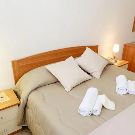 Fuori Rotta 3* Avola