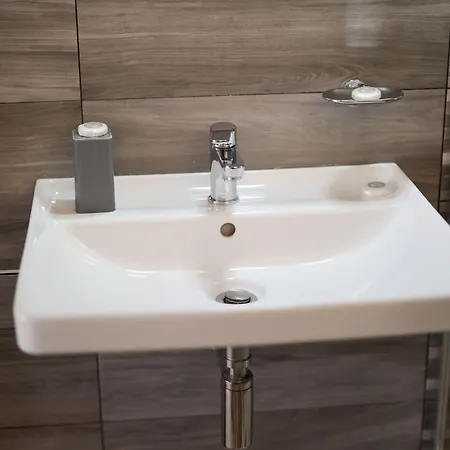 Fuori Rotta 4* Avola