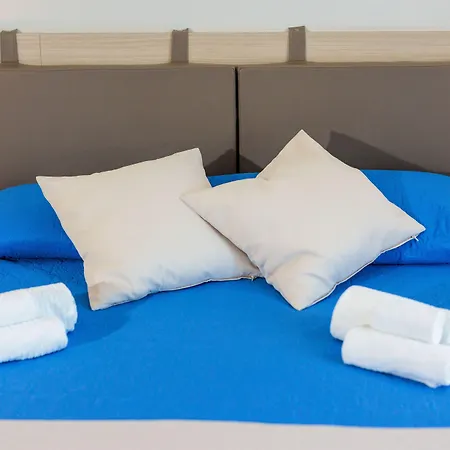 Konukevi Fuori Rotta Avola